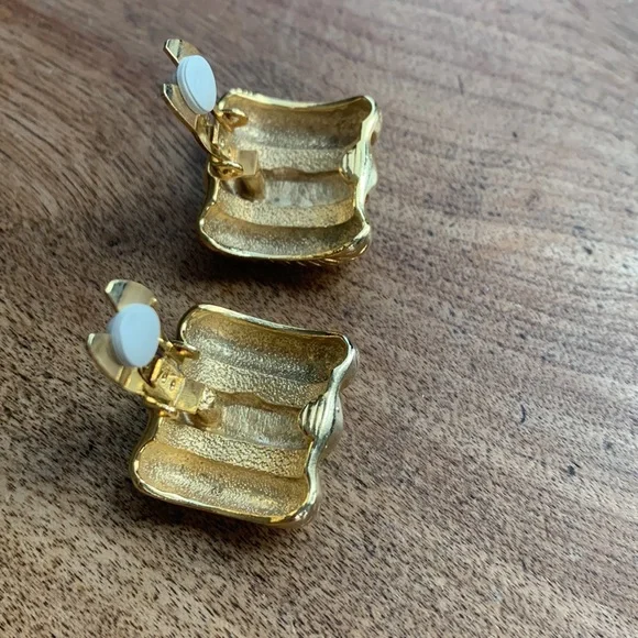 VTG Gucci Gold Earrings Clip On by Paolo Gucci - Picture 4 of 7
